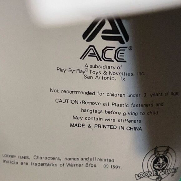 NWT 1997 Tweety Plush Bird Robin Hood Looney Tunes Warner Brothers Plush - Picture 6 of 8